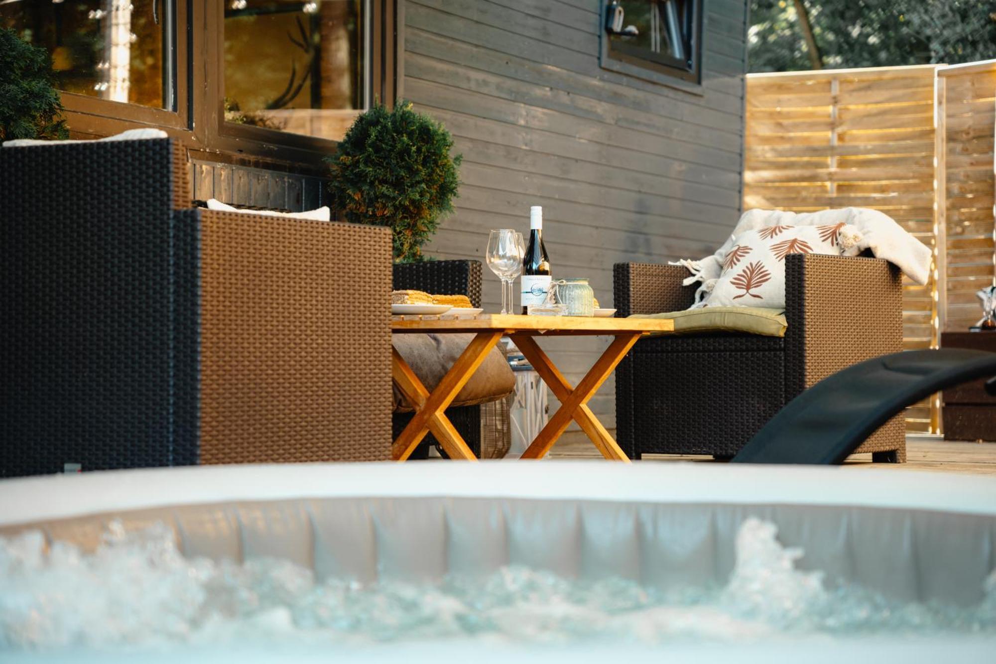 Secret Lake Prag Magic Place Relaxation& Wellness Rehenice Екстер'єр фото