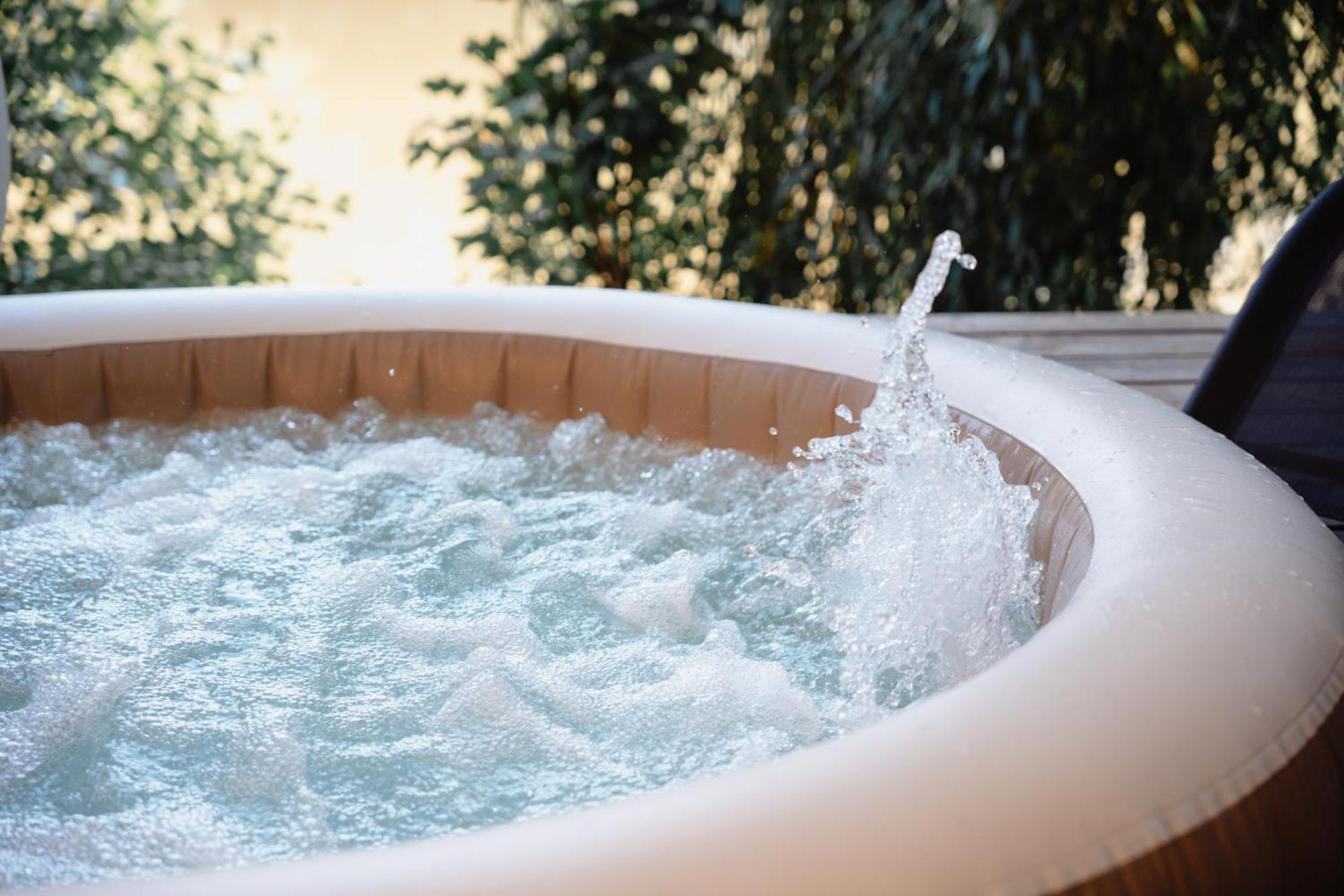 Secret Lake Prag Magic Place Relaxation& Wellness Rehenice Екстер'єр фото
